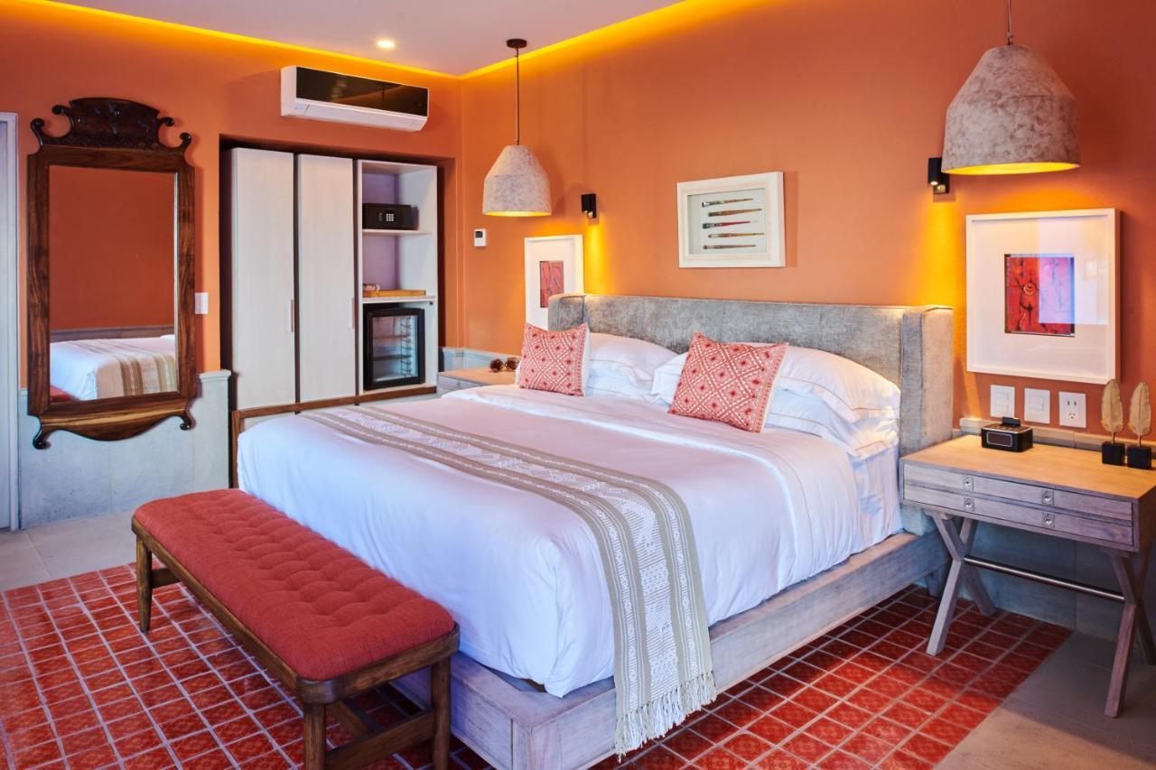 Hotel Luxury Patio Azul (Adults Only) 巴亞爾塔港 外观 照片 A bedroom at the hotel