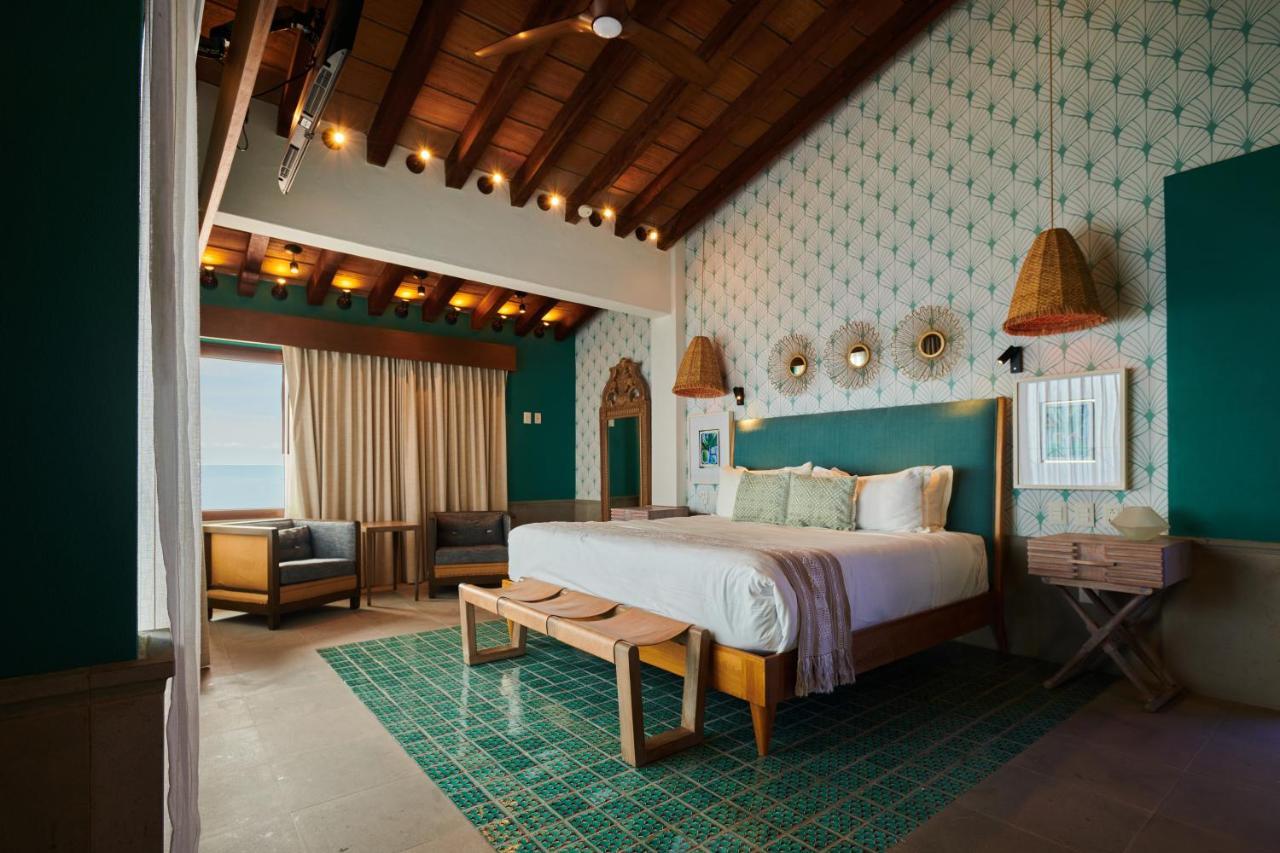 Hotel Luxury Patio Azul (Adults Only) 巴亞爾塔港 外观 照片 A bedroom at the hotel