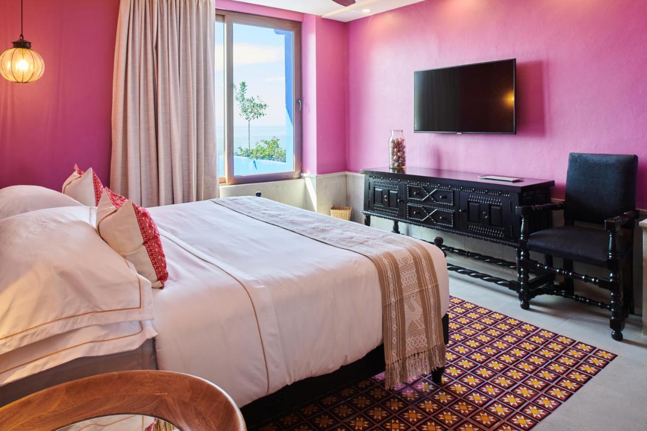 Hotel Luxury Patio Azul (Adults Only) 巴亞爾塔港 外观 照片 A bedroom at the hotel