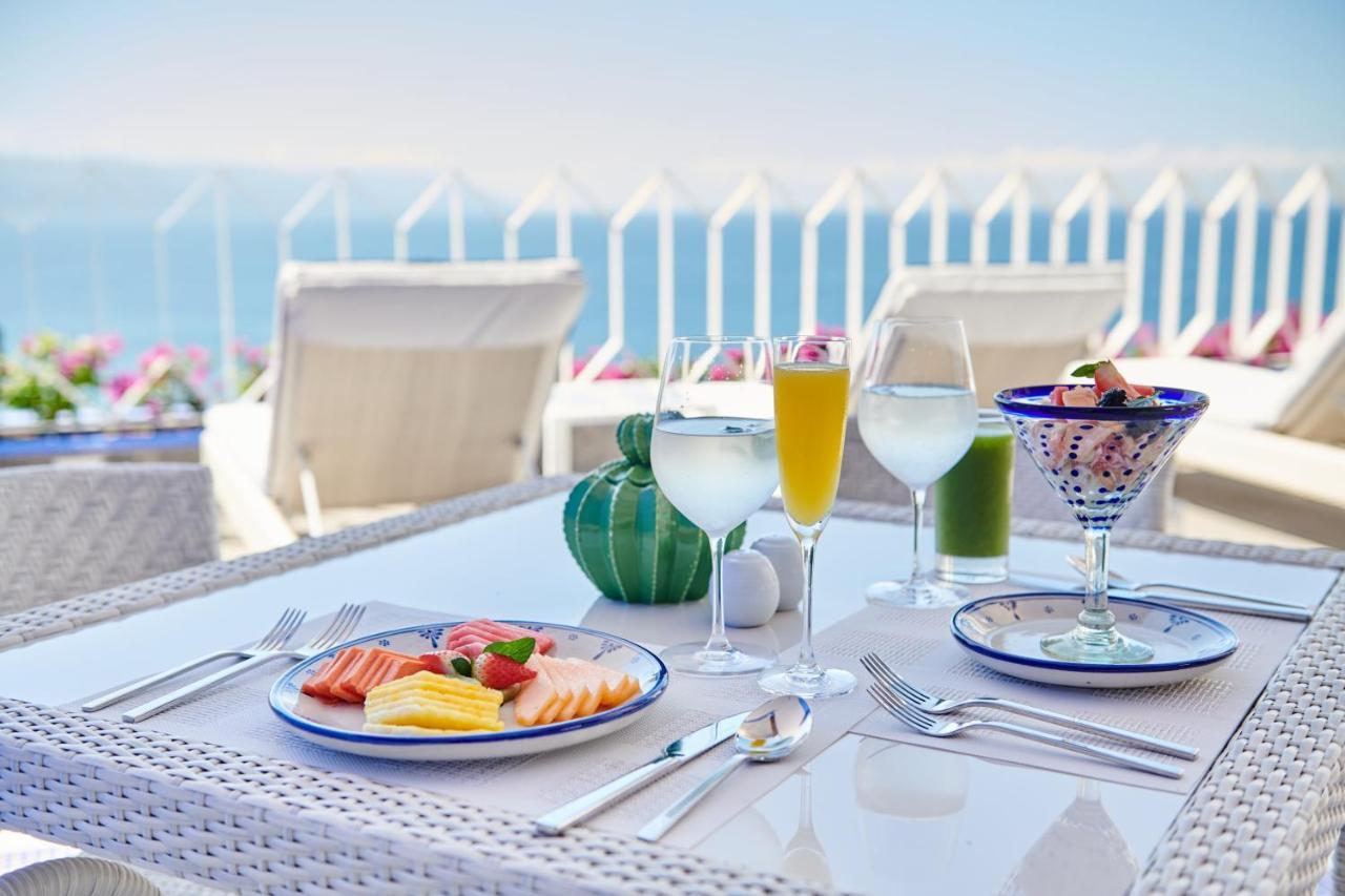 Hotel Luxury Patio Azul (Adults Only) 巴亞爾塔港 外观 照片 A table set for breakfast